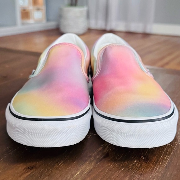 VANS Classic Slip-On 'Aura Shift' Sneakers - Picture 7 of 14